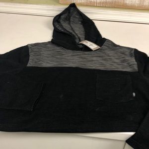 Vans long sleeve pullover shirt with hood